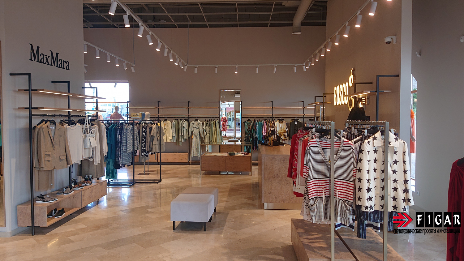 Оформление освещения в магазине MaxMara Outlet Village
